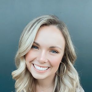 Meet your Posher, Maddie